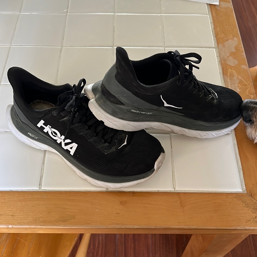 Hoka Mach women’s 8.5
